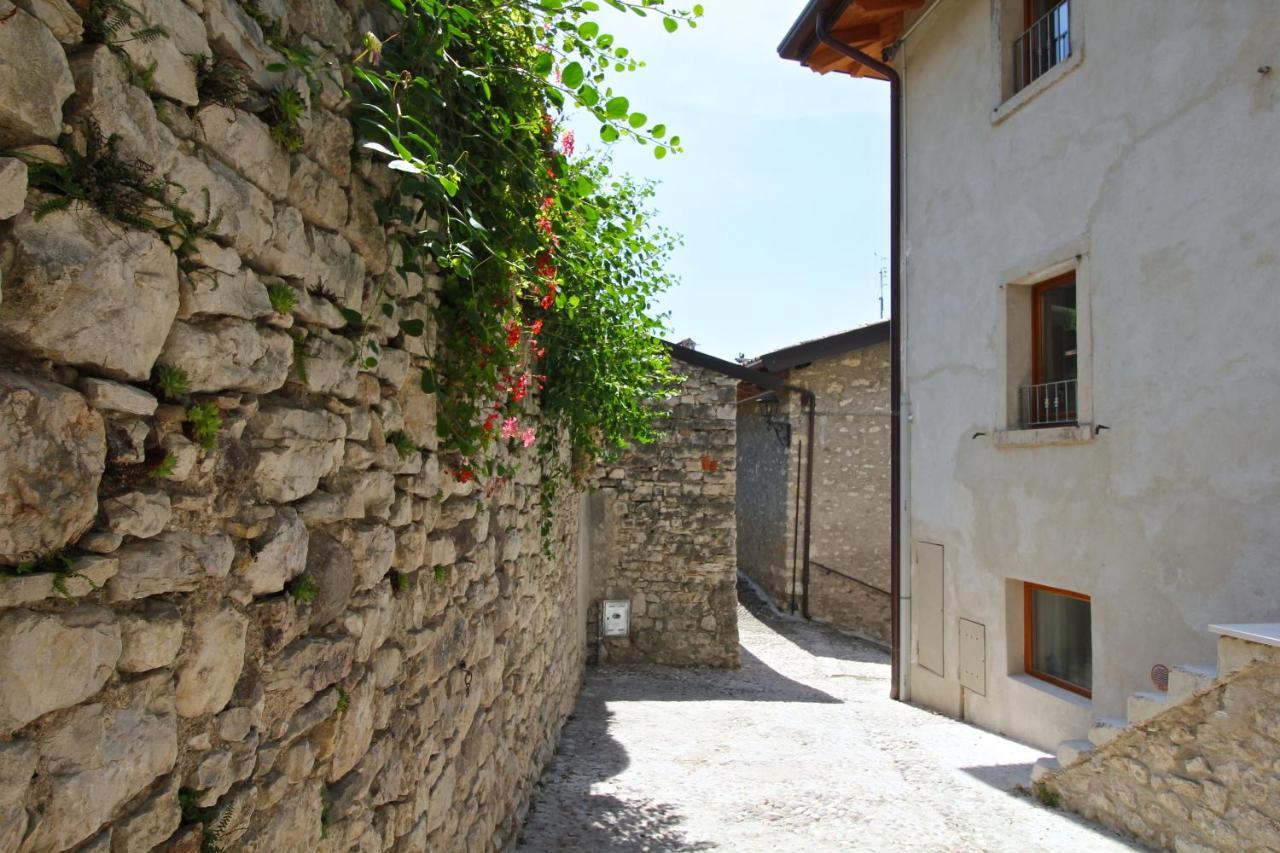 Ca De L'Angelon Aparthotel Brenzone sul Garda Eksteriør bilde